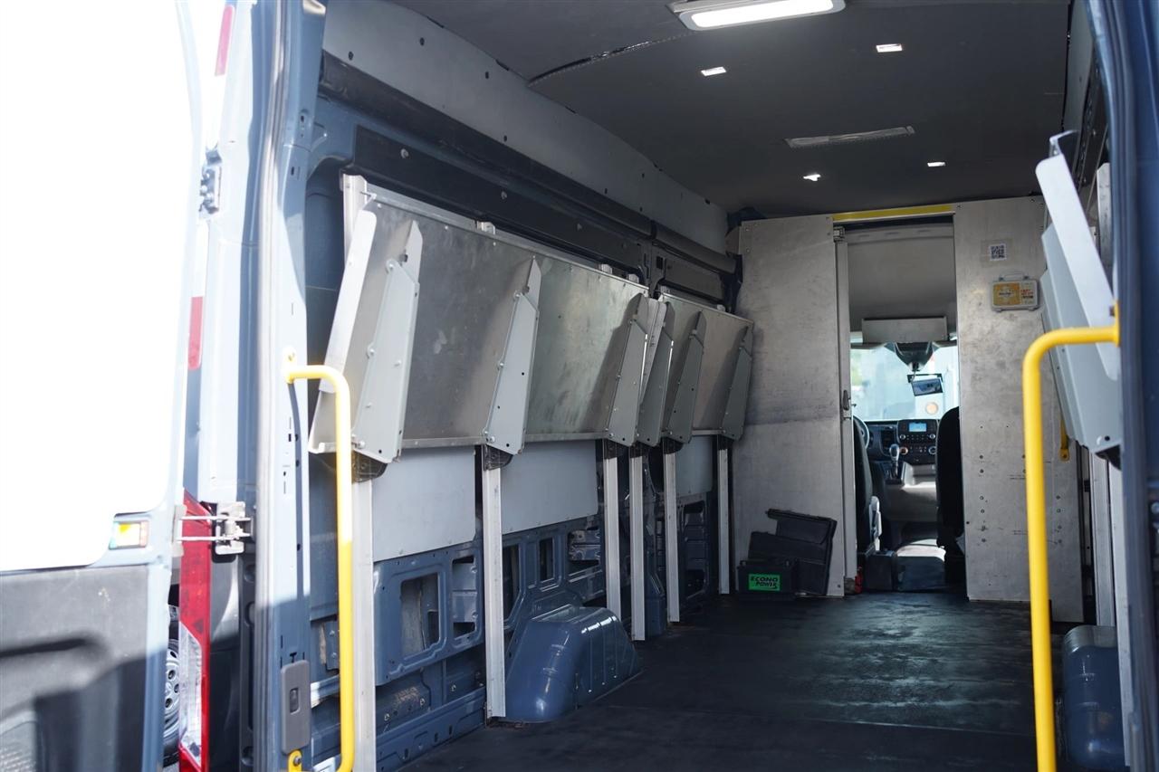 Ford Transit 250 Van High Roof w/Sliding Pass. 148-in. WB EL 2020