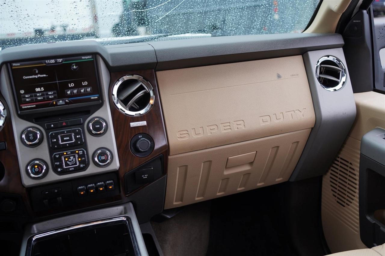 Ford F-250 SD Lariat Crew Cab 4WD 2015