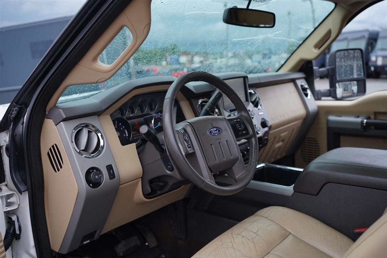 Ford F-250 SD Lariat Crew Cab 4WD 2015