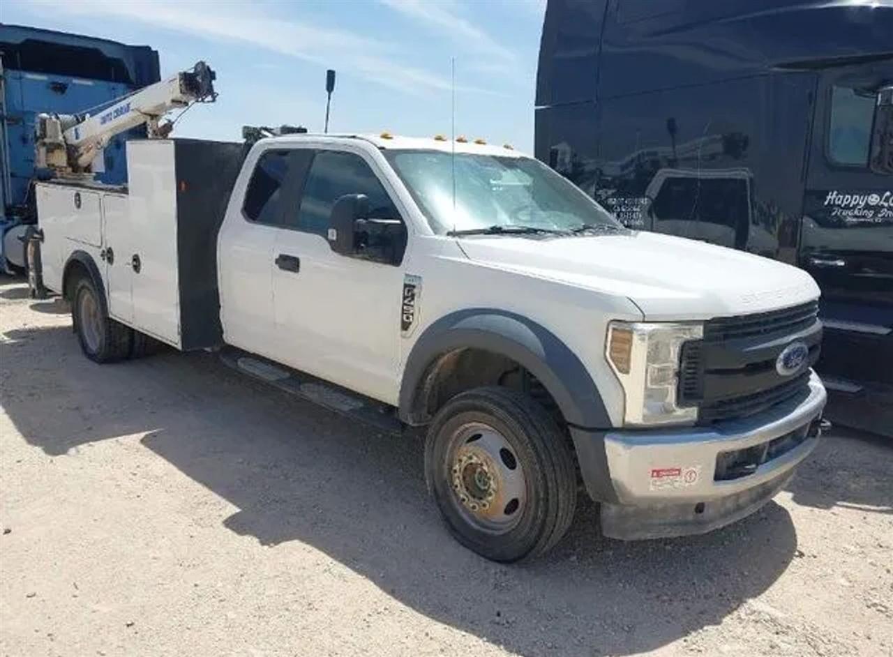 Ford F-450 SD SuperCab DRW 4WD 2018