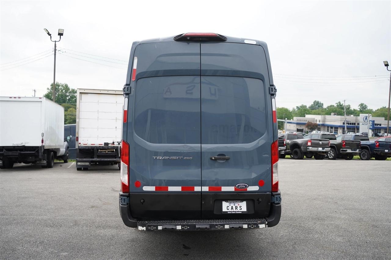 Ford Transit 250 Van High Roof w/Sliding Pass. 148-in. WB EL 2019