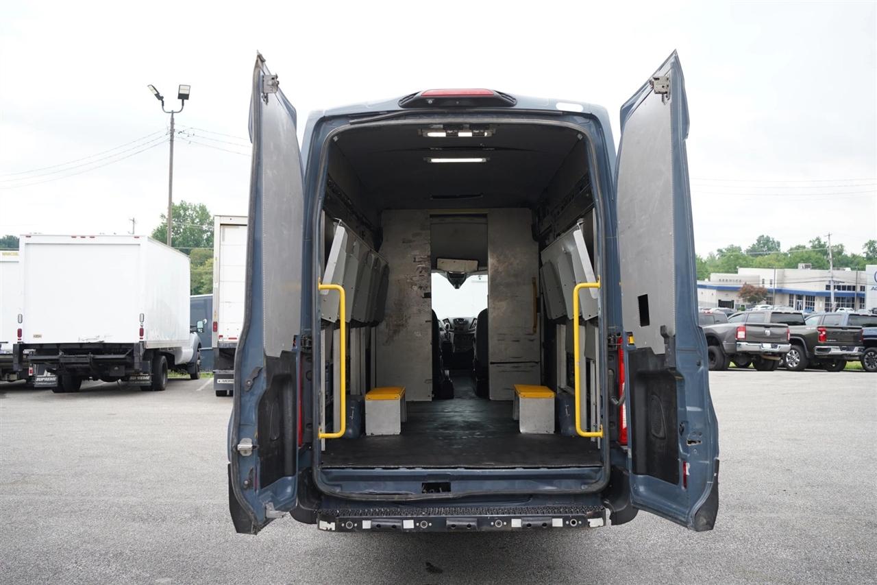 Ford Transit 250 Van High Roof w/Sliding Pass. 148-in. WB EL 2019
