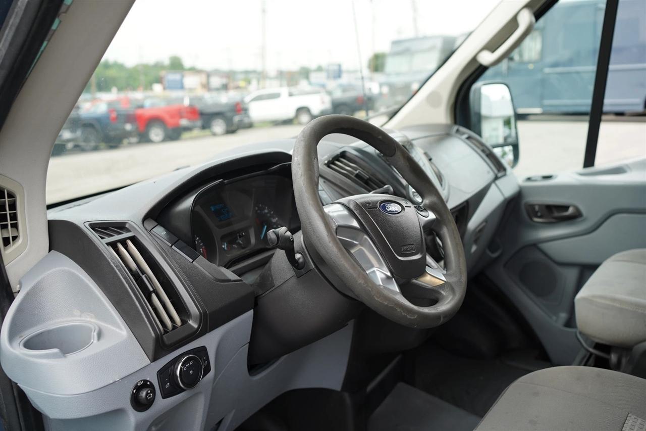 Ford Transit 250 Van High Roof w/Sliding Pass. 148-in. WB EL 2019