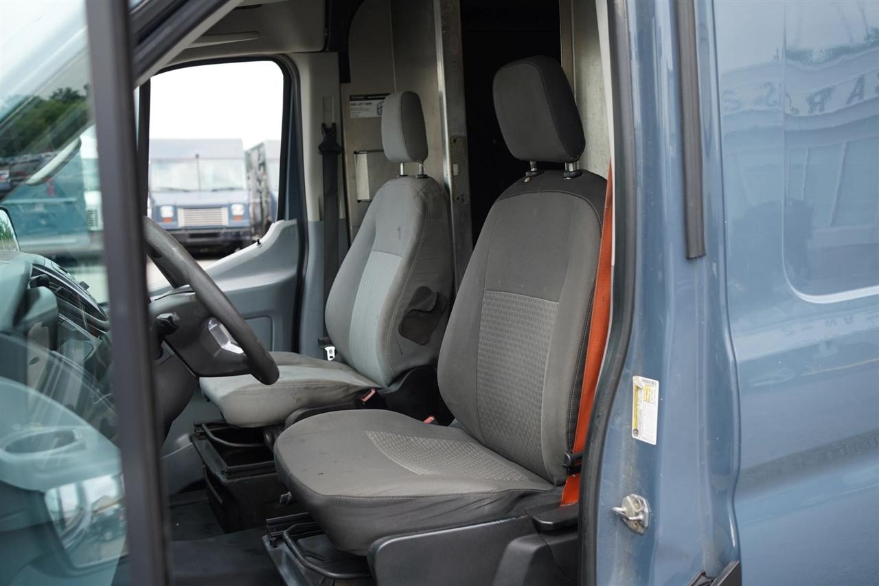 Ford Transit 250 Van High Roof w/Sliding Pass. 148-in. WB EL 2019
