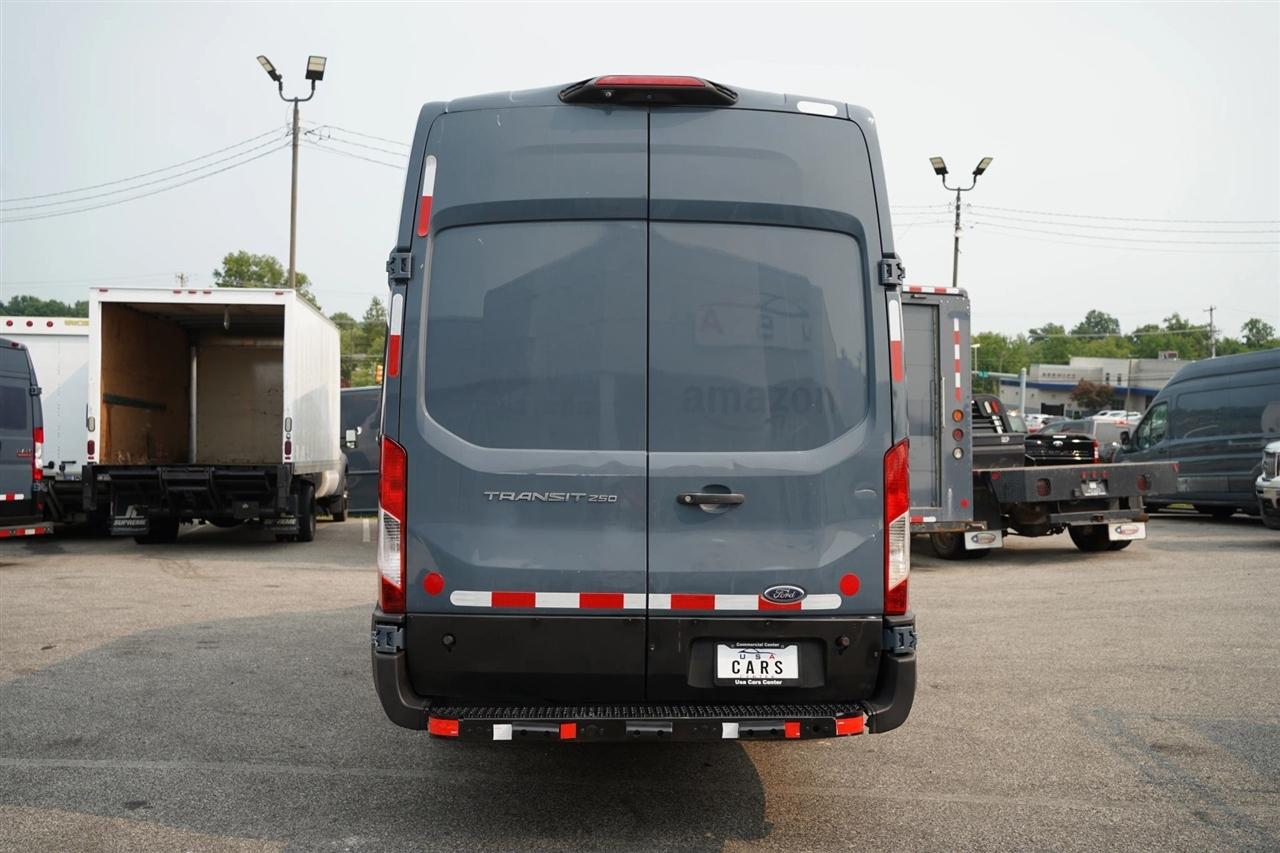 Ford Transit 250 Van High Roof w/Sliding Pass. 148-in. WB EL 2019