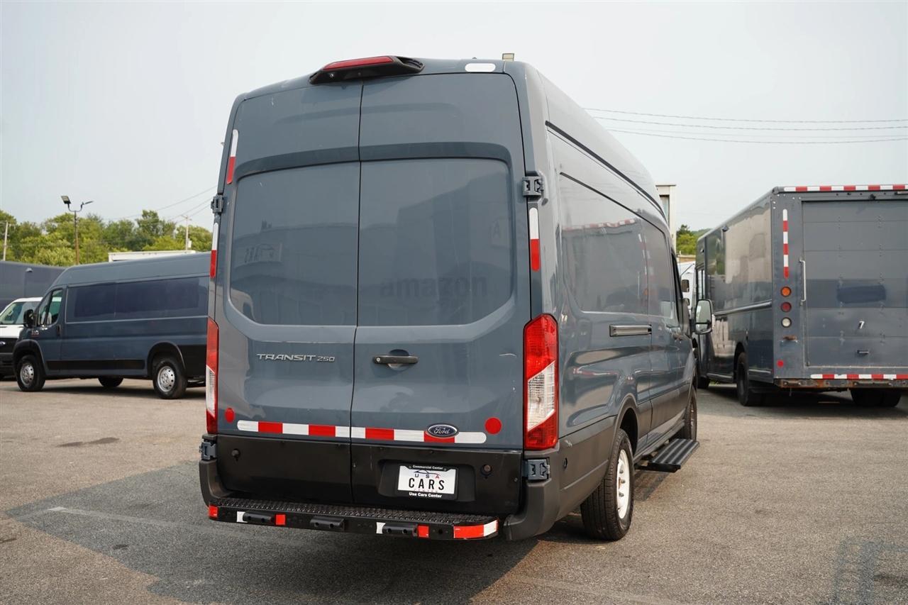 Ford Transit 250 Van High Roof w/Sliding Pass. 148-in. WB EL 2019
