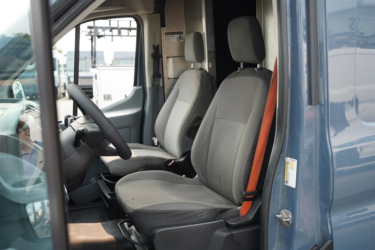 Ford Transit 250 Van High Roof w/Sliding Pass. 148-in. WB EL 2019