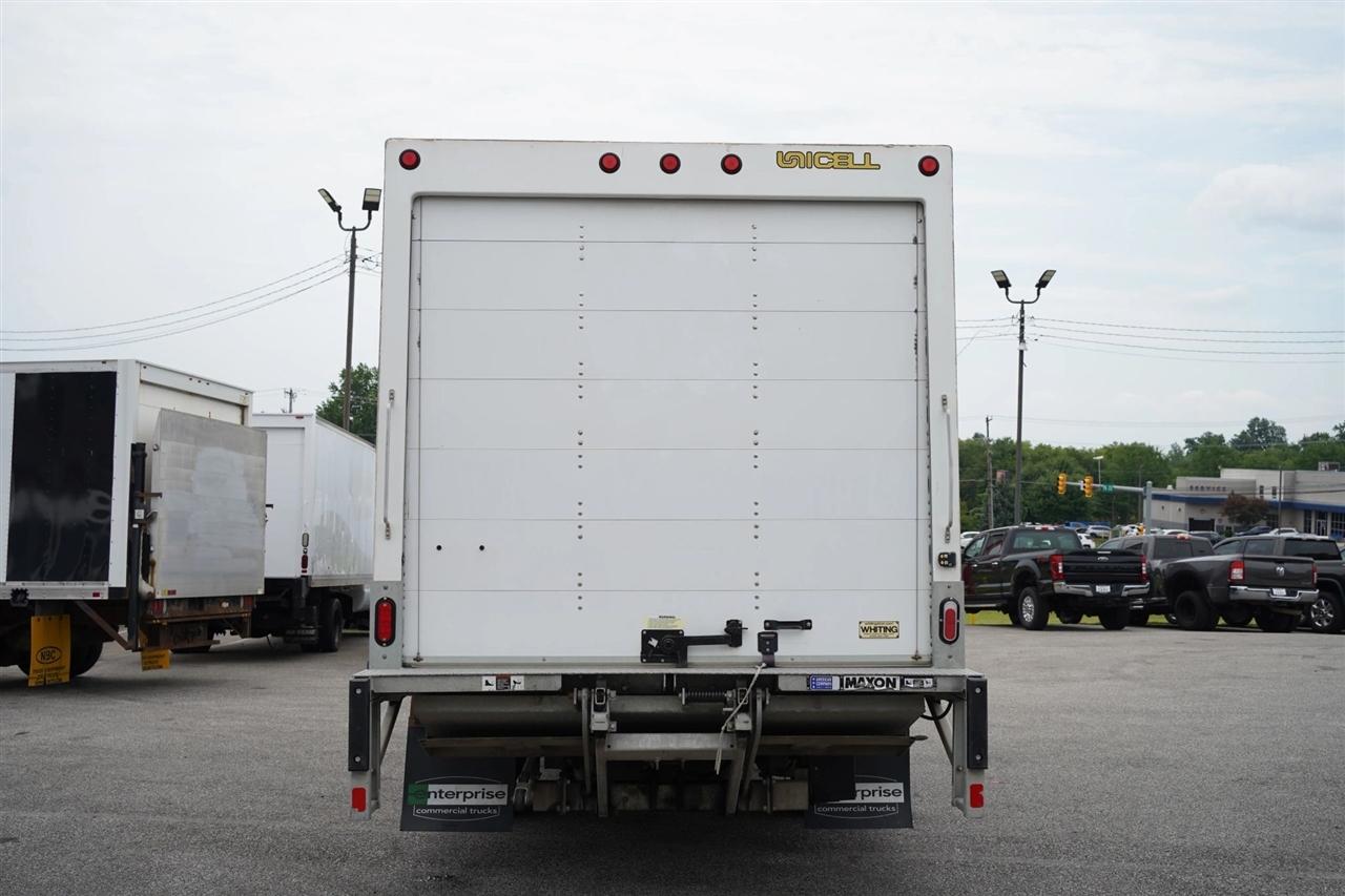 Ford Econoline E-450 2024