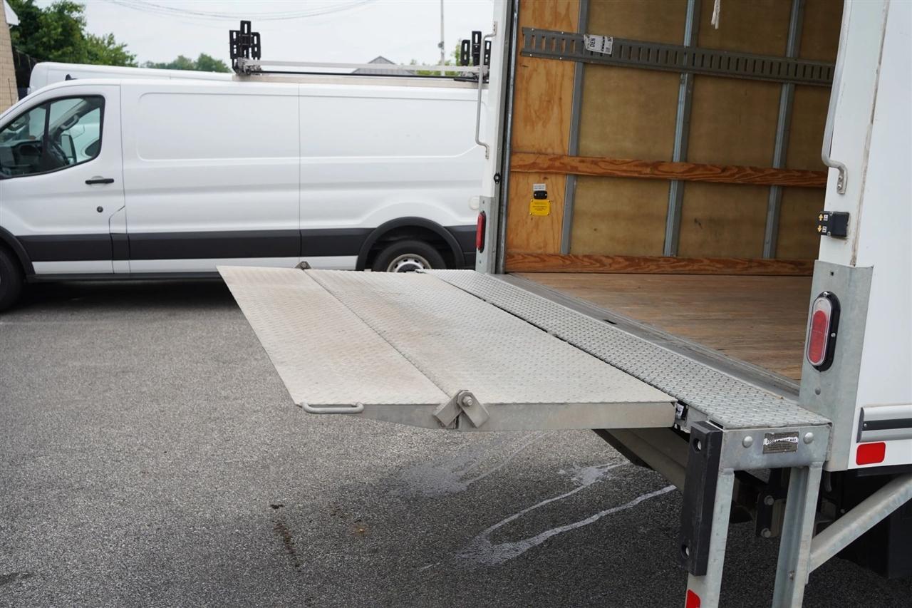 Ford Econoline E-450 2024