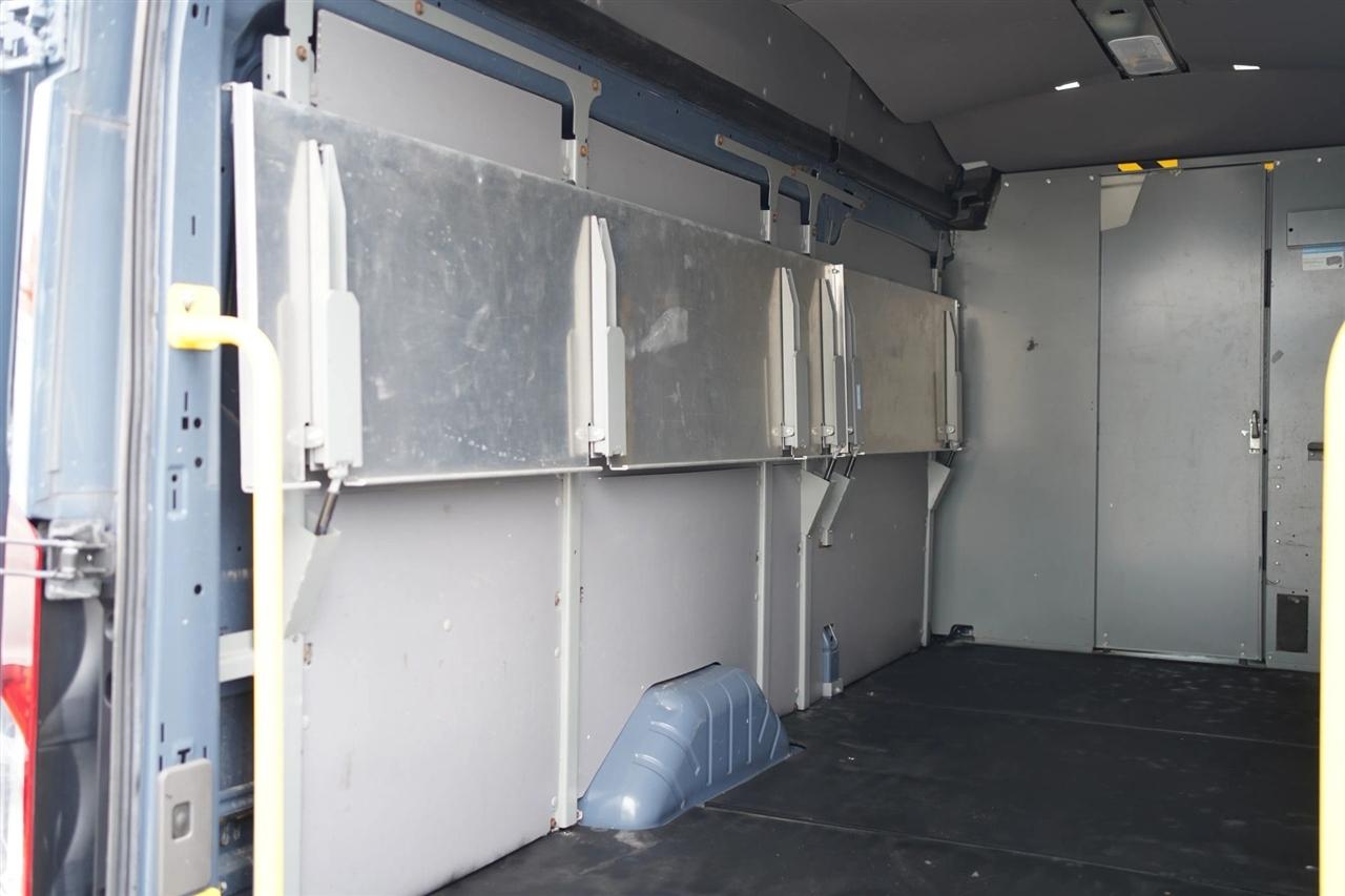 Ford Transit 250 Van High Roof w/Sliding Pass. 148-in. WB EL 2020