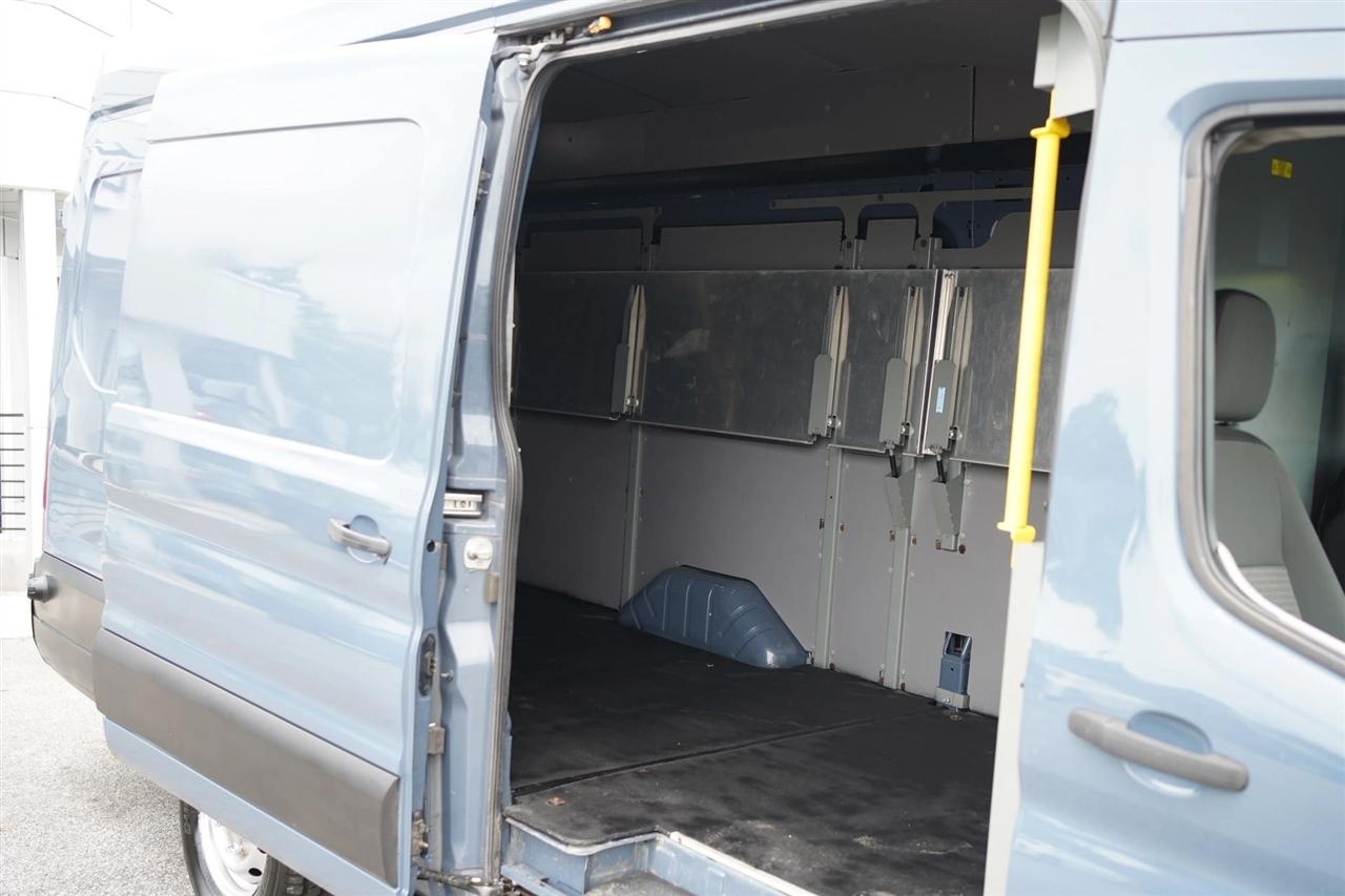 Ford Transit 250 Van High Roof w/Sliding Pass. 148-in. WB EL 2020