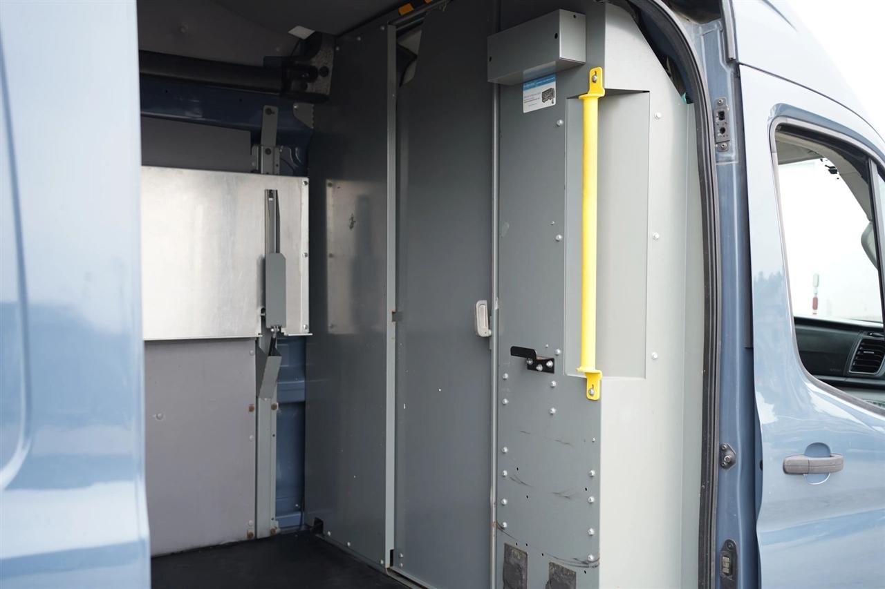 Ford Transit 250 Van High Roof w/Sliding Pass. 148-in. WB EL 2020