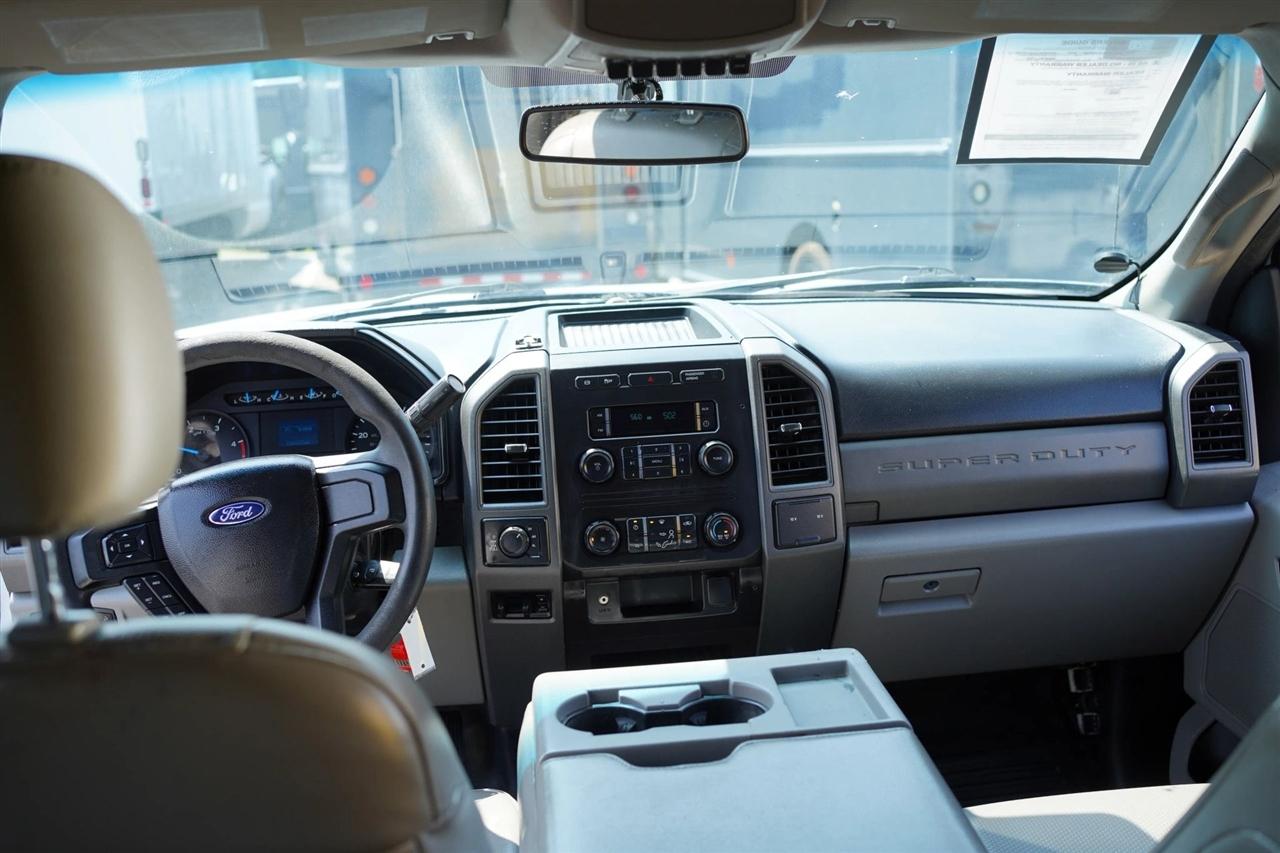 Ford F-350 SD XL Crew Cab 4WD 2017