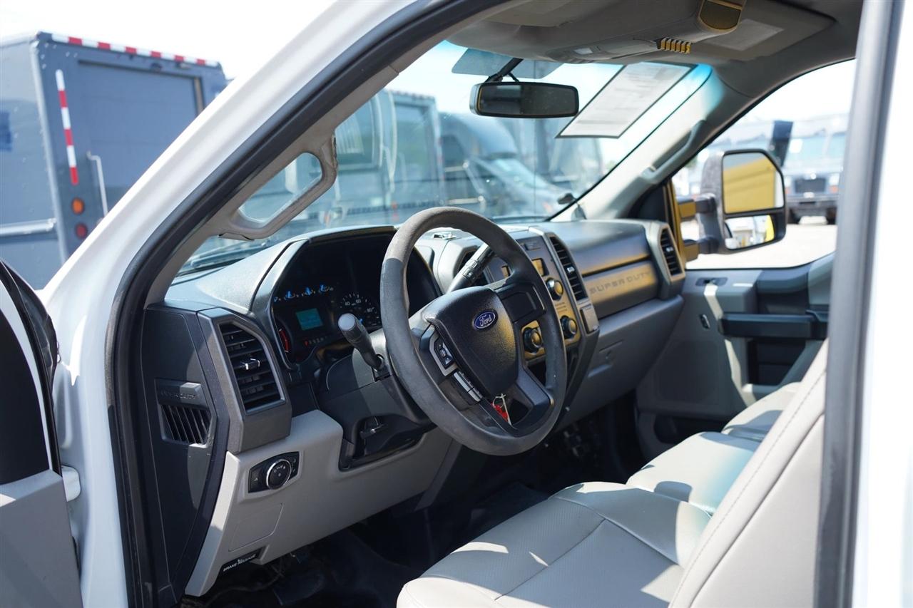 Ford F-350 SD XL Crew Cab 4WD 2017