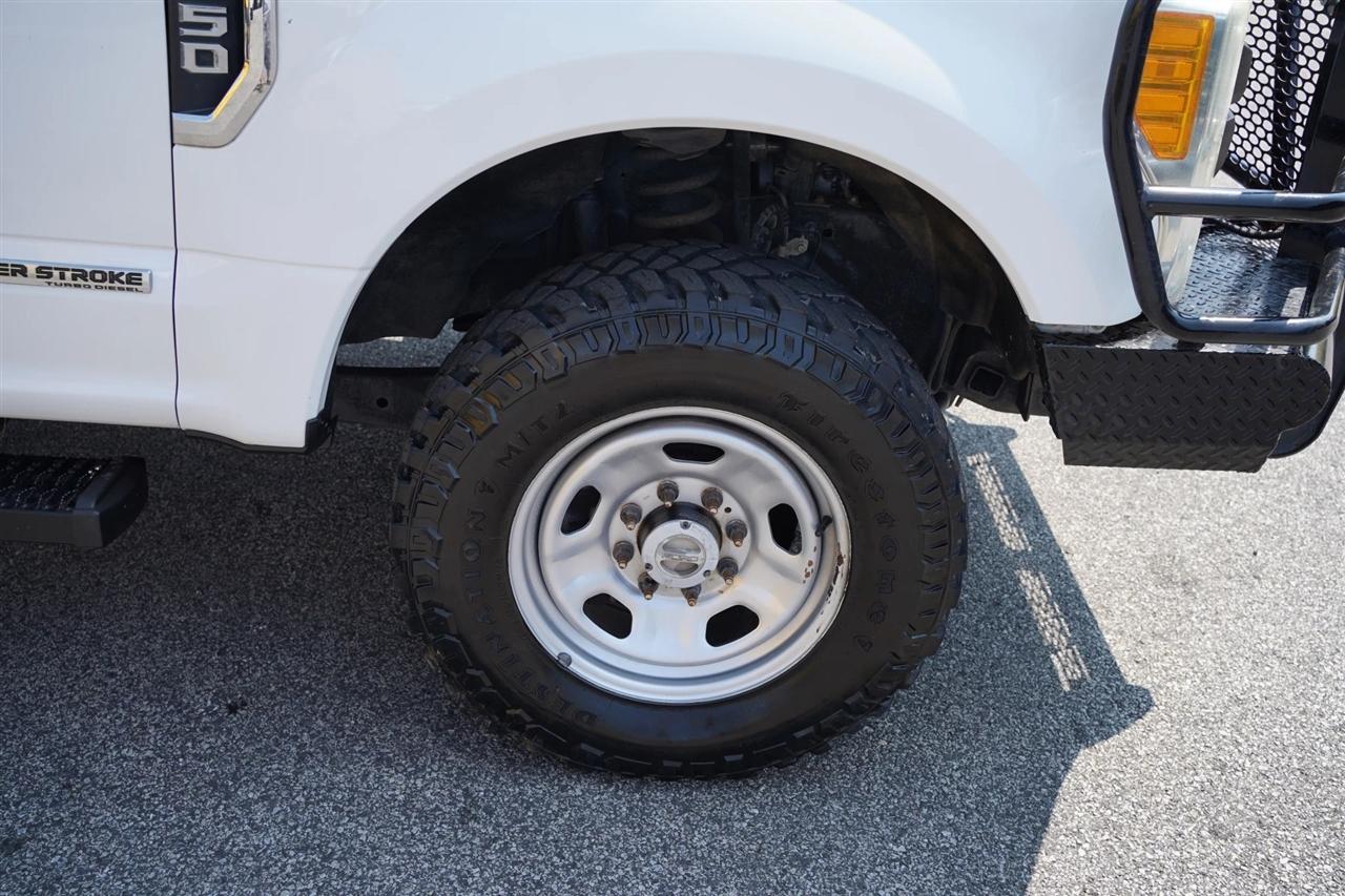 Ford F-350 SD XL Crew Cab 4WD 2017
