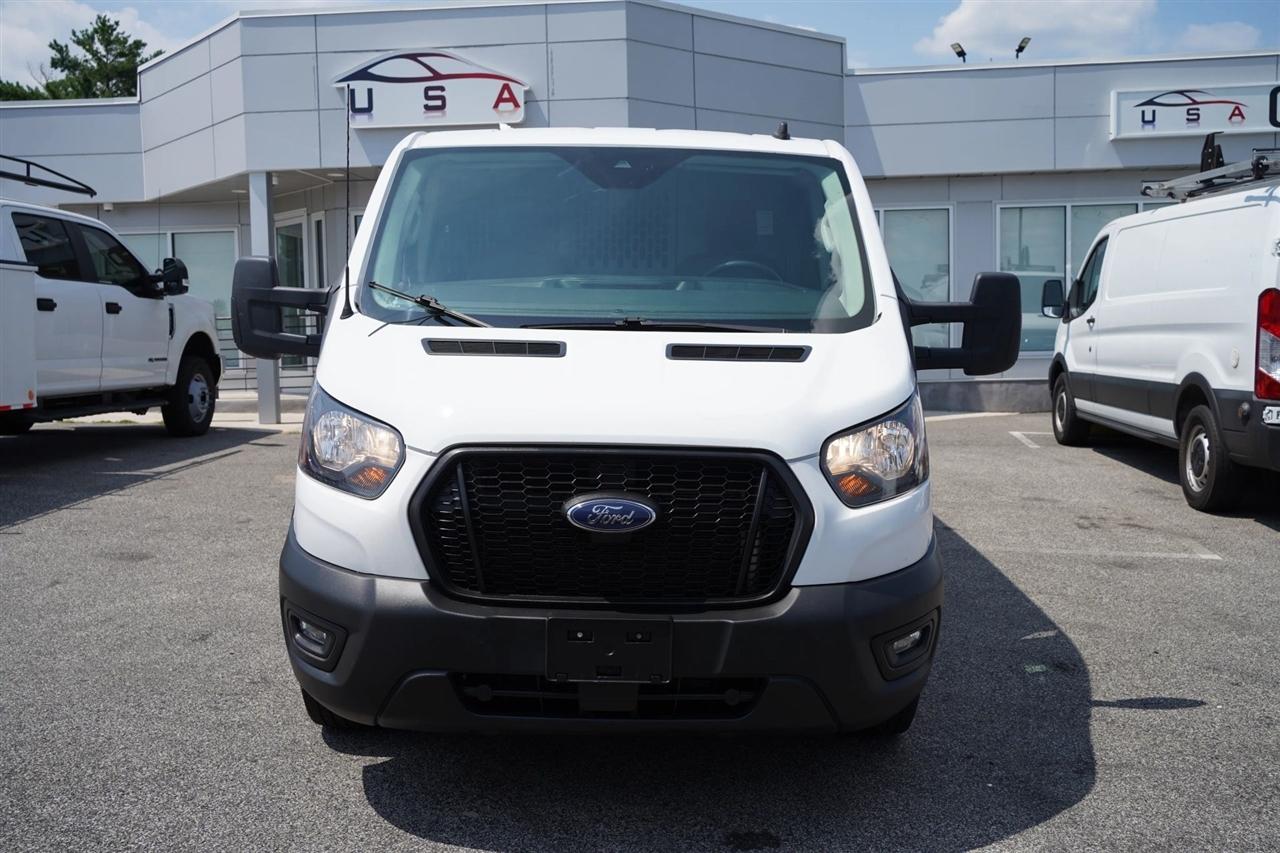 Ford Transit 250 Van Low Roof w/Sliding Pass. 130-in. WB 2021