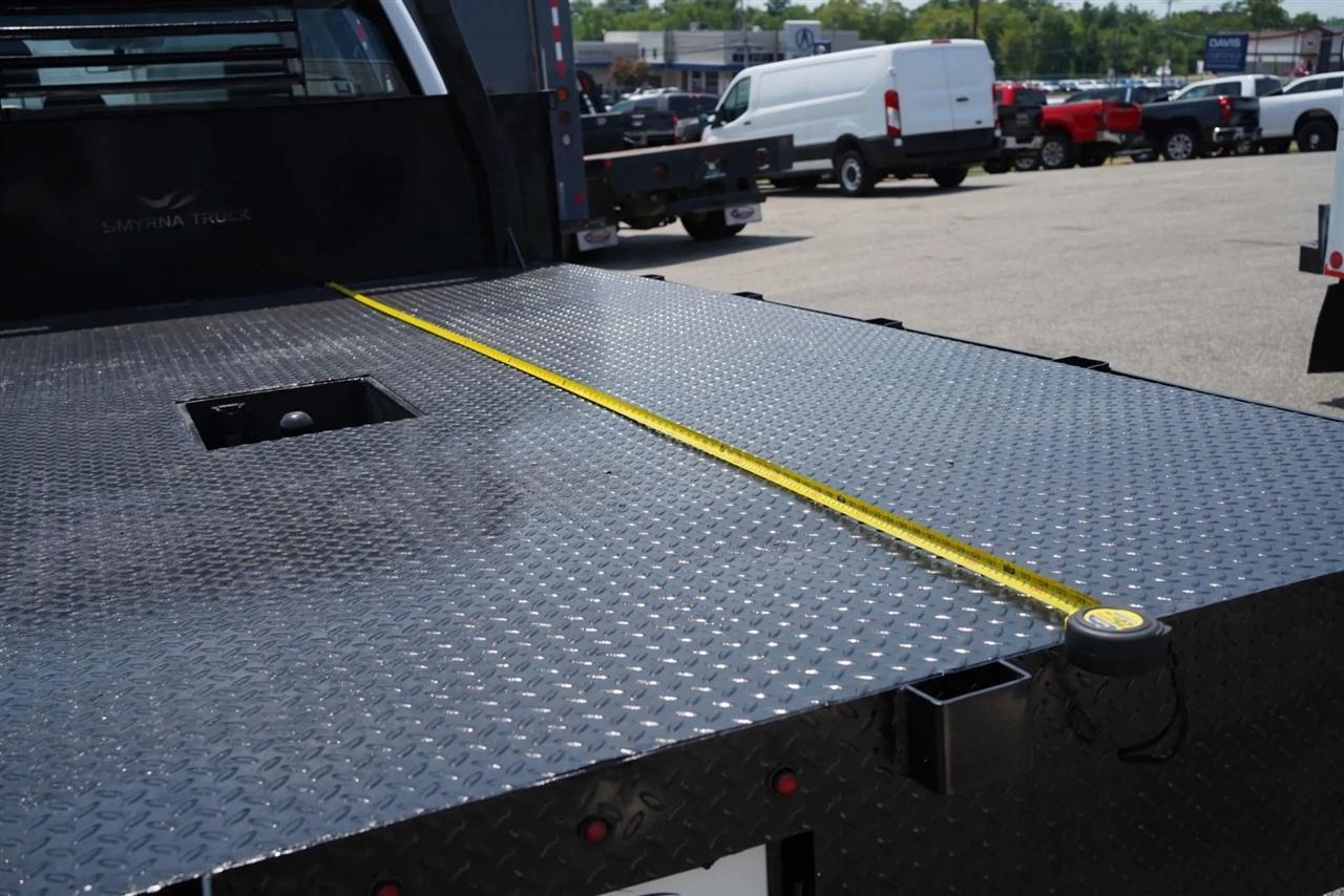 Ford F-450 SD Crew Cab DRW 4WD 2024