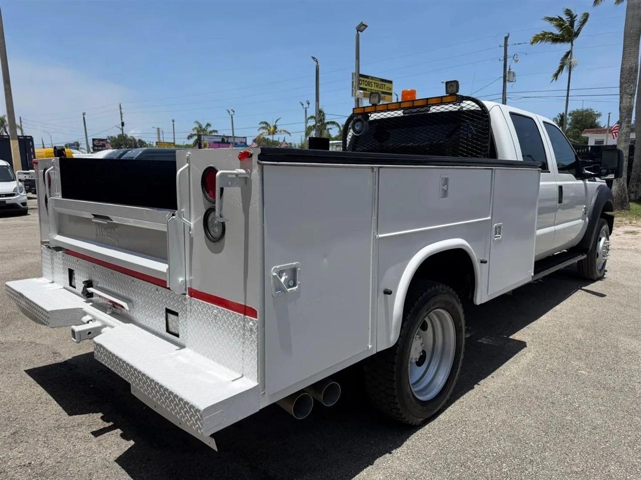 Ford F-550 Crew Cab DRW 4WD 2015