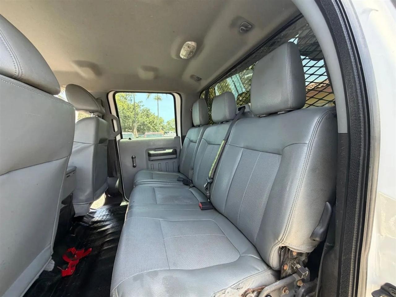 Ford F-550 Crew Cab DRW 4WD 2015