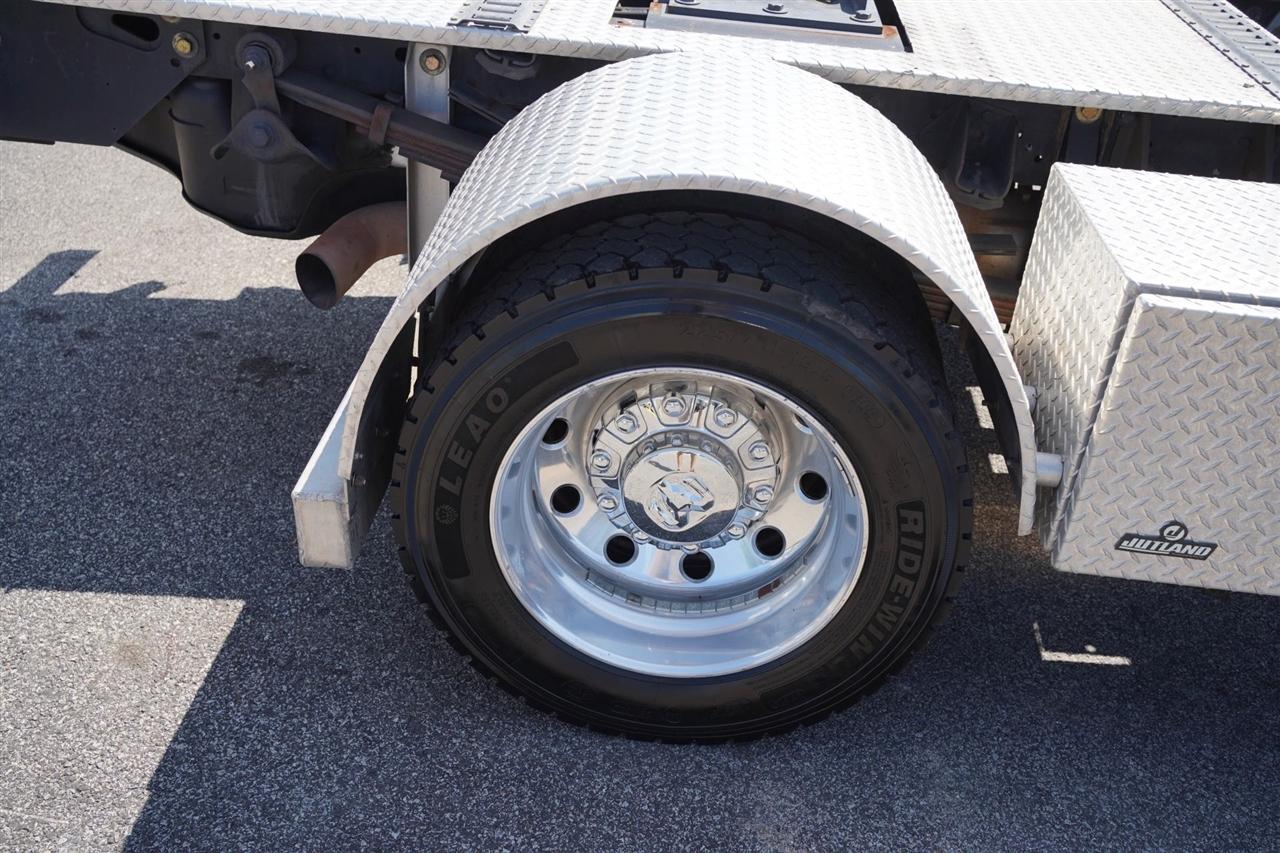 RAM 5500 Crew Cab SWB 2WD DRW 2022