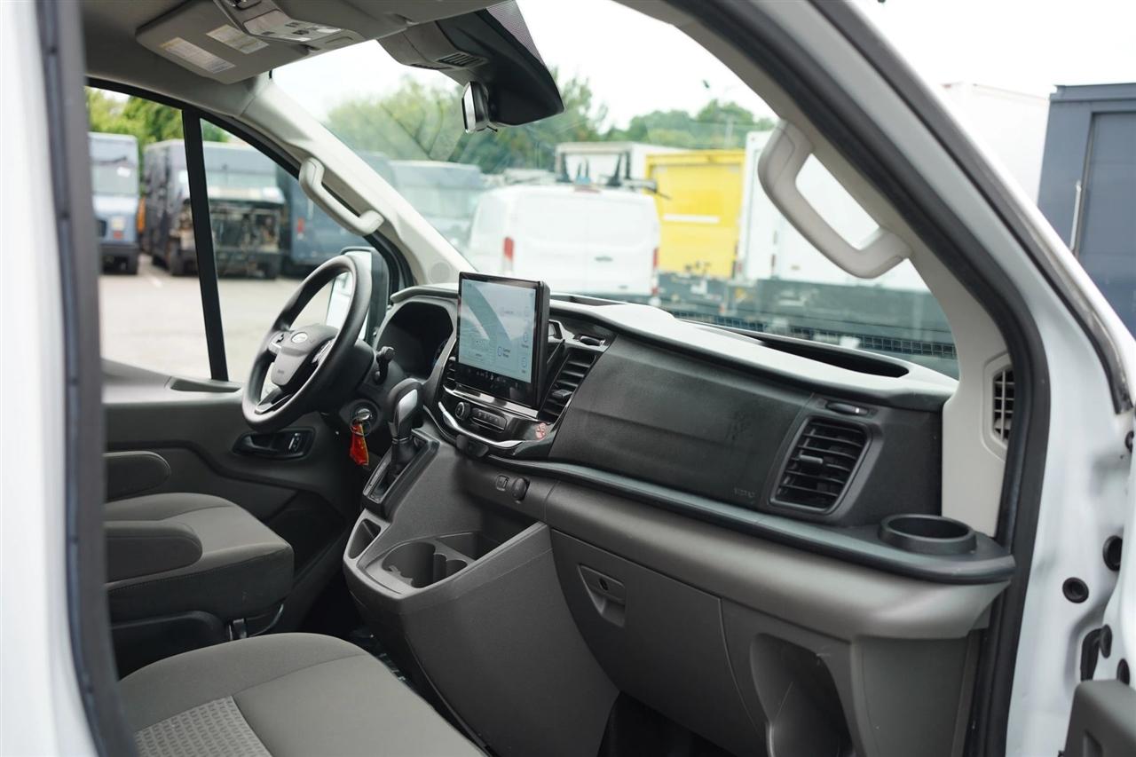 Ford Transit 350 Wagon Low Roof XLT w/Sliding Pass. 148-in. WB 2024