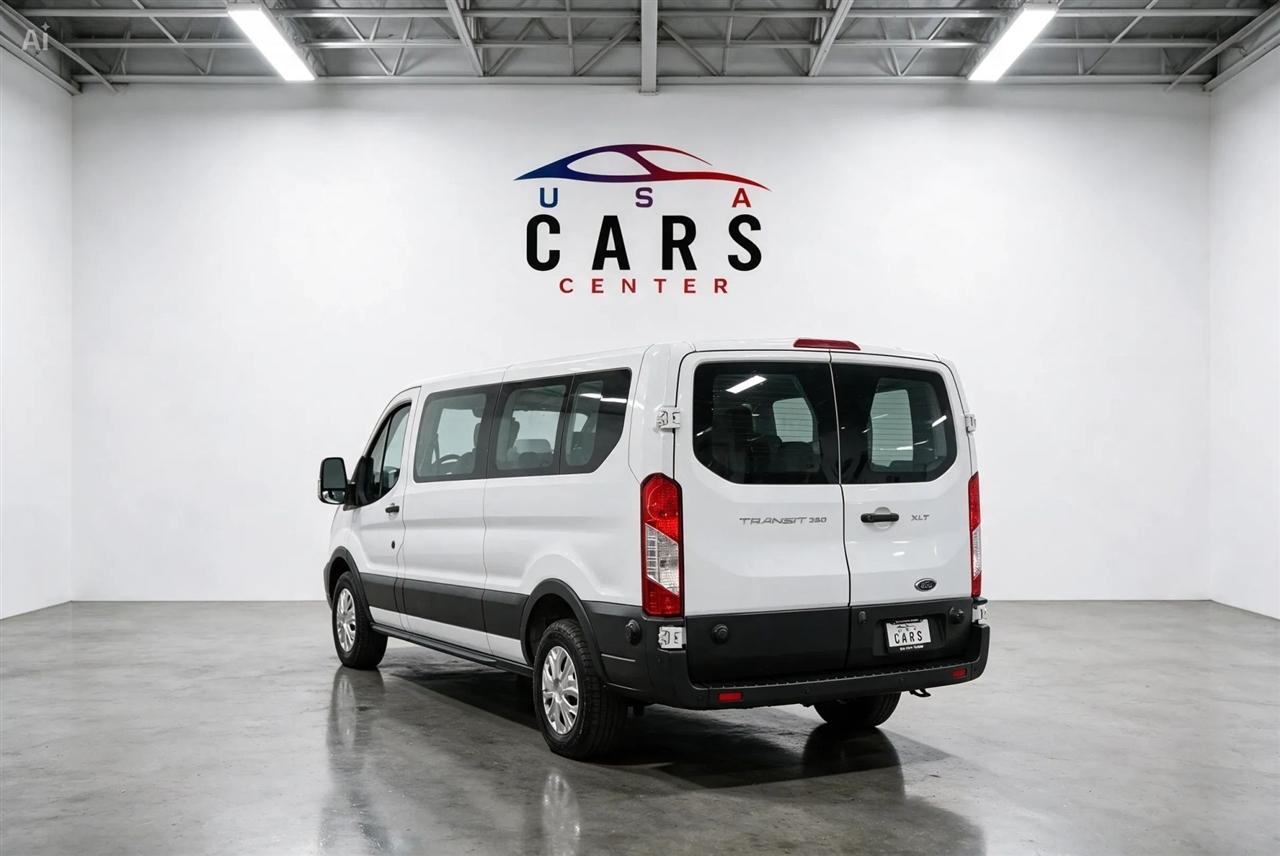 Ford Transit 350 Wagon Low Roof XLT w/Sliding Pass. 148-in. WB 2024