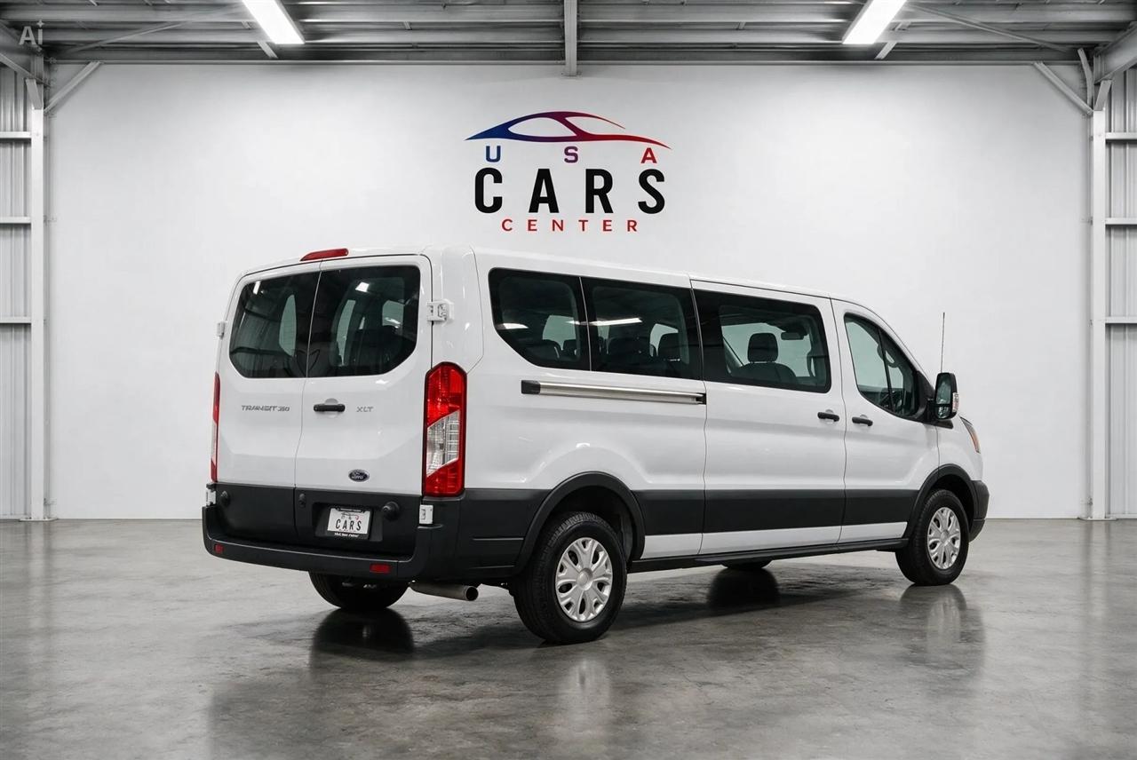 Ford Transit 350 Wagon Low Roof XLT w/Sliding Pass. 148-in. WB 2024