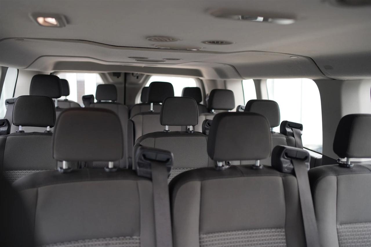 Ford Transit 350 Wagon Low Roof XLT w/Sliding Pass. 148-in. WB 2024