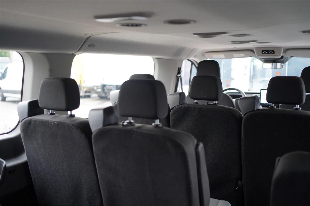 Ford Transit 350 Wagon Low Roof XLT w/Sliding Pass. 148-in. WB 2024