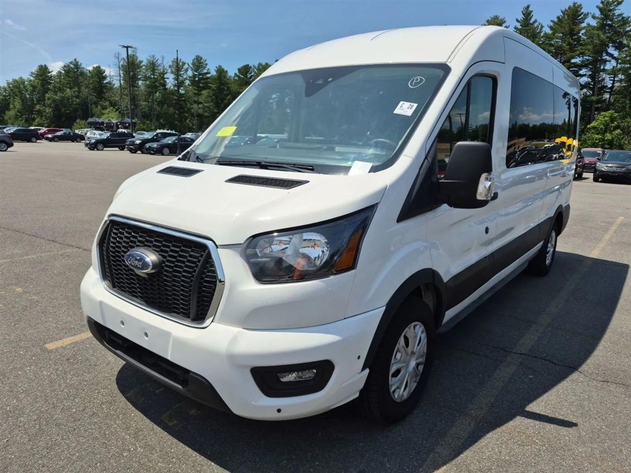 Ford Transit 350 Wagon Med. Roof XL w/Sliding Pass. 148-in. WB 2025