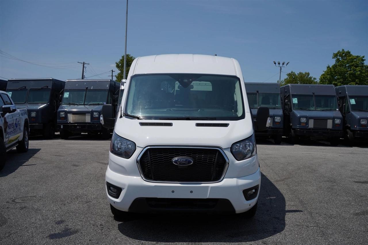 Ford Transit 350 Wagon Med. Roof XL w/Sliding Pass. 148-in. WB 2025