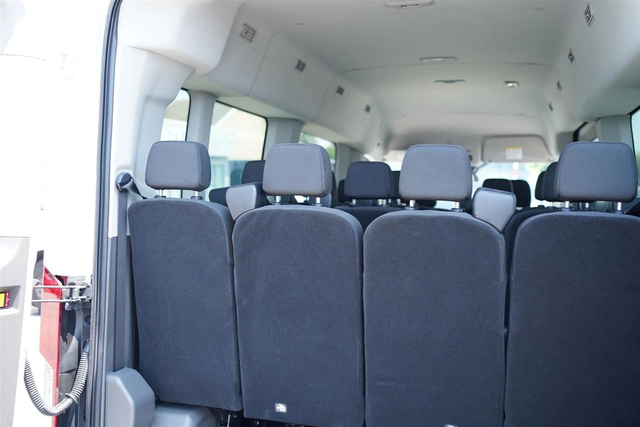 Ford Transit 350 Wagon Med. Roof XL w/Sliding Pass. 148-in. WB 2025
