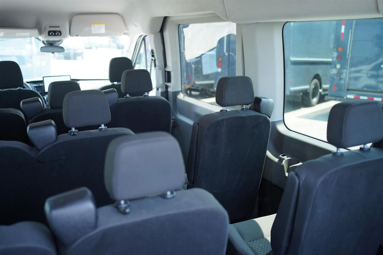 Ford Transit 350 Wagon Med. Roof XL w/Sliding Pass. 148-in. WB 2025