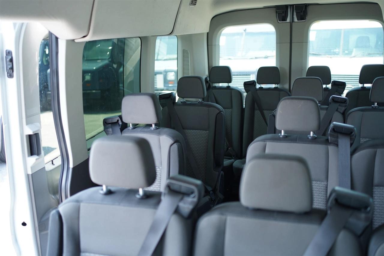 Ford Transit 350 Wagon Med. Roof XL w/Sliding Pass. 148-in. WB 2025