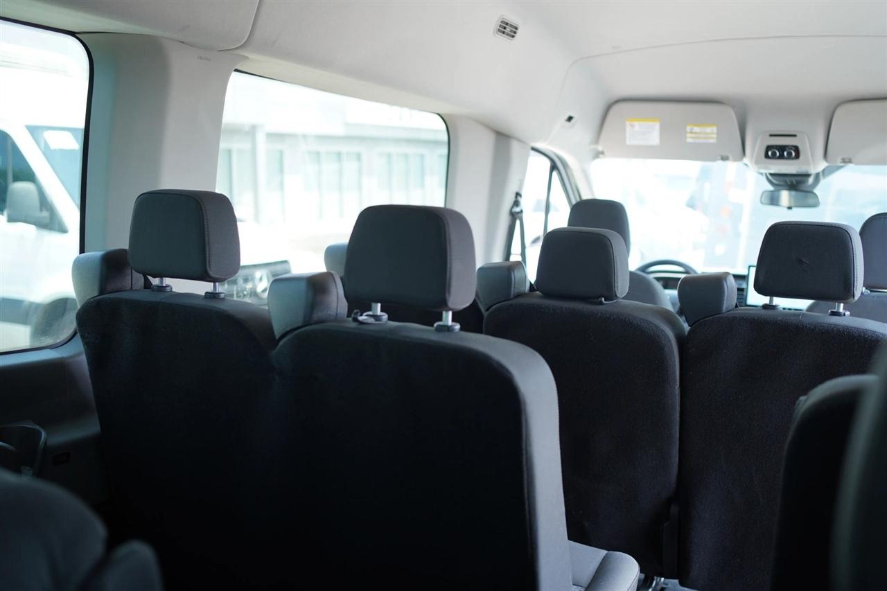Ford Transit 350 Wagon Med. Roof XL w/Sliding Pass. 148-in. WB 2025