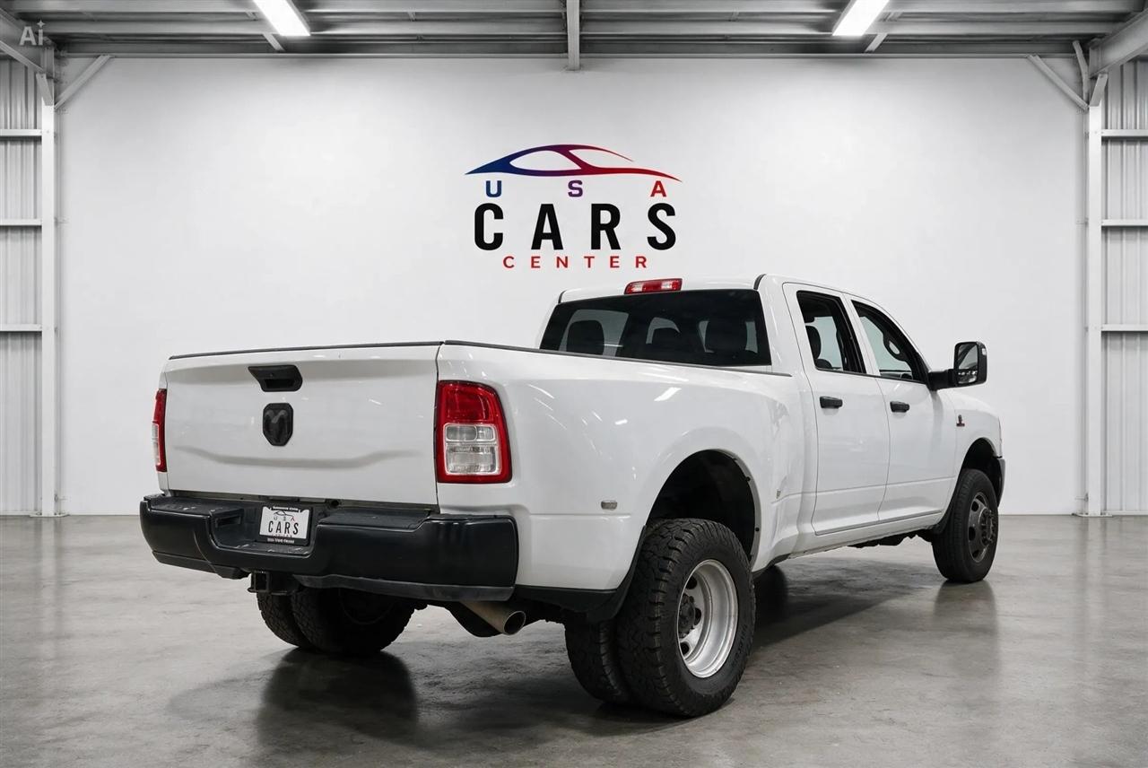RAM 3500 Tradesman Crew Cab 4WD DRW 2023