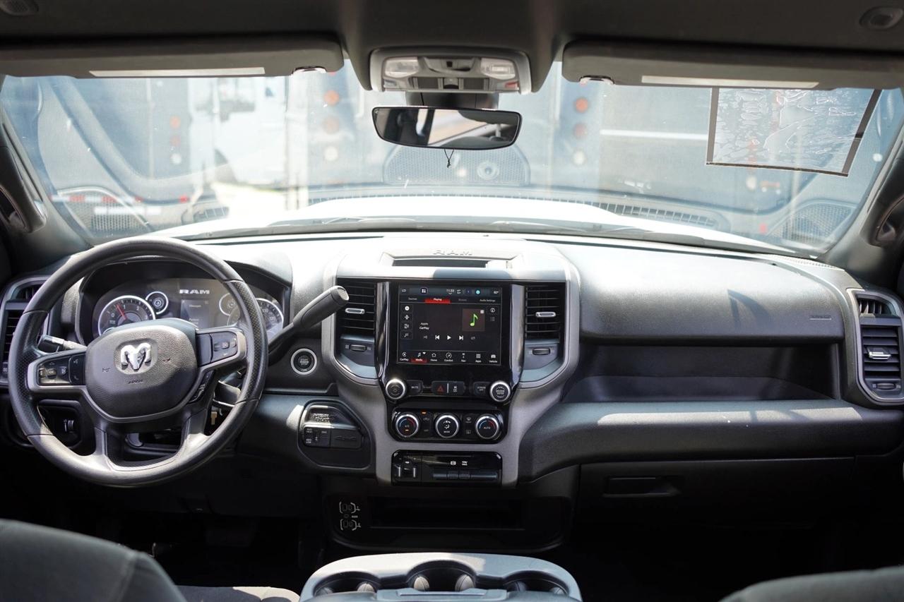 RAM 3500 Tradesman Crew Cab 4WD DRW 2023