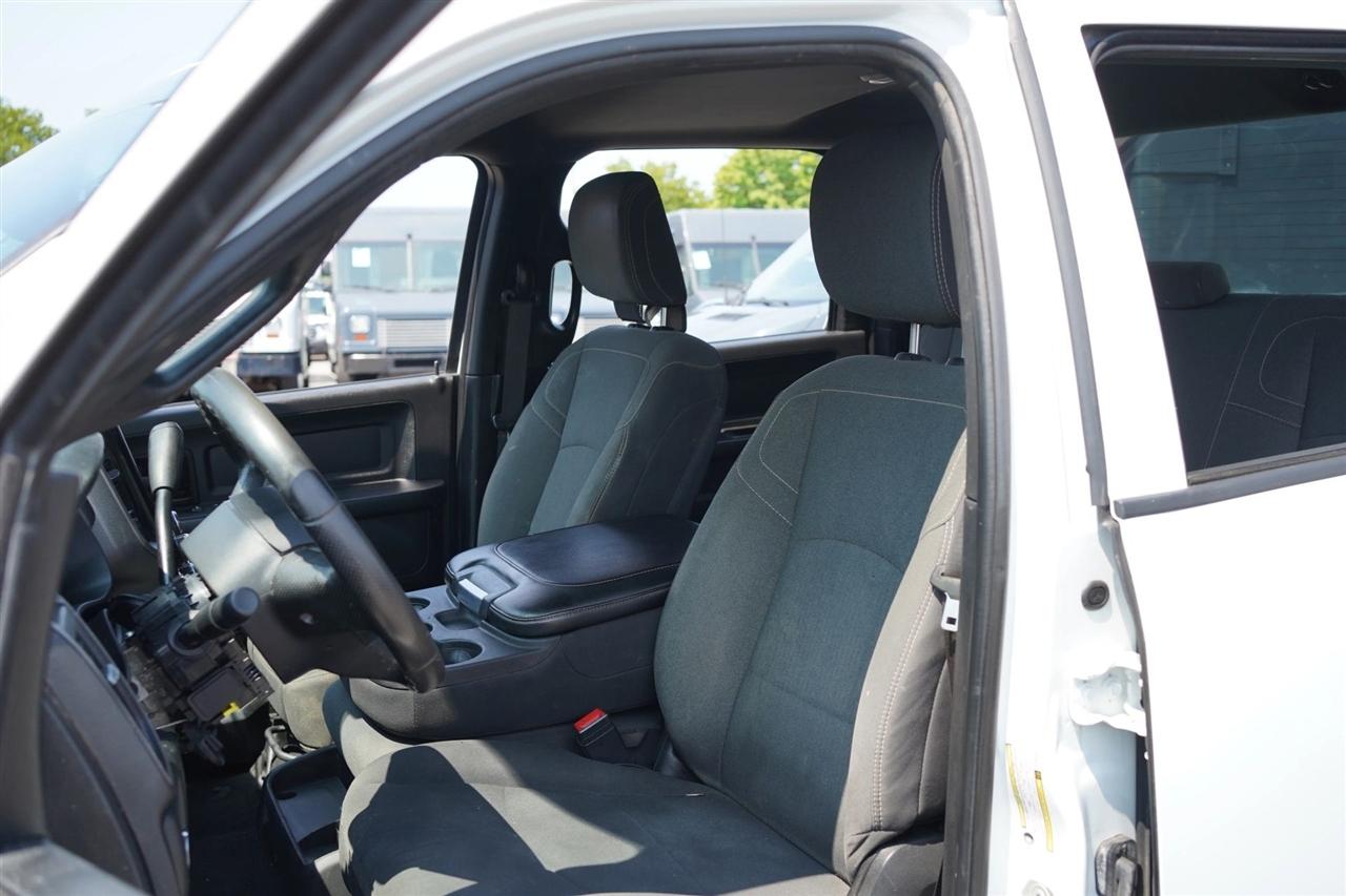 RAM 3500 Tradesman Crew Cab 4WD DRW 2023