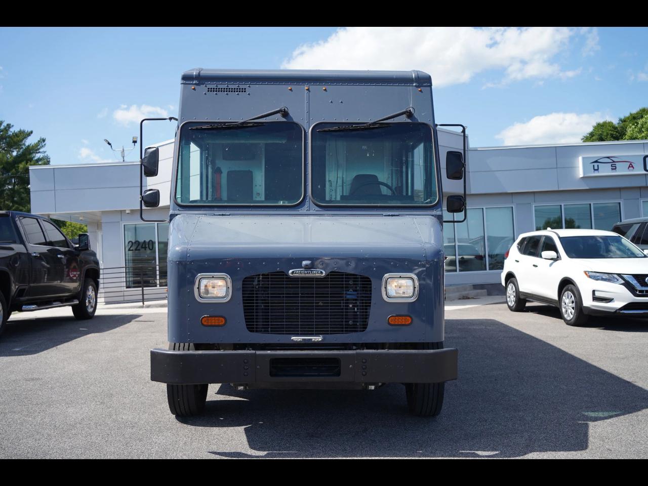 Freightliner MT45 Chassis  2021