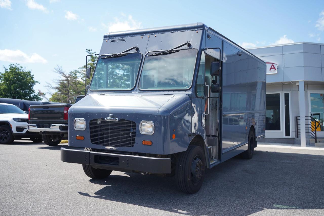 Freightliner MT45 Chassis  2021