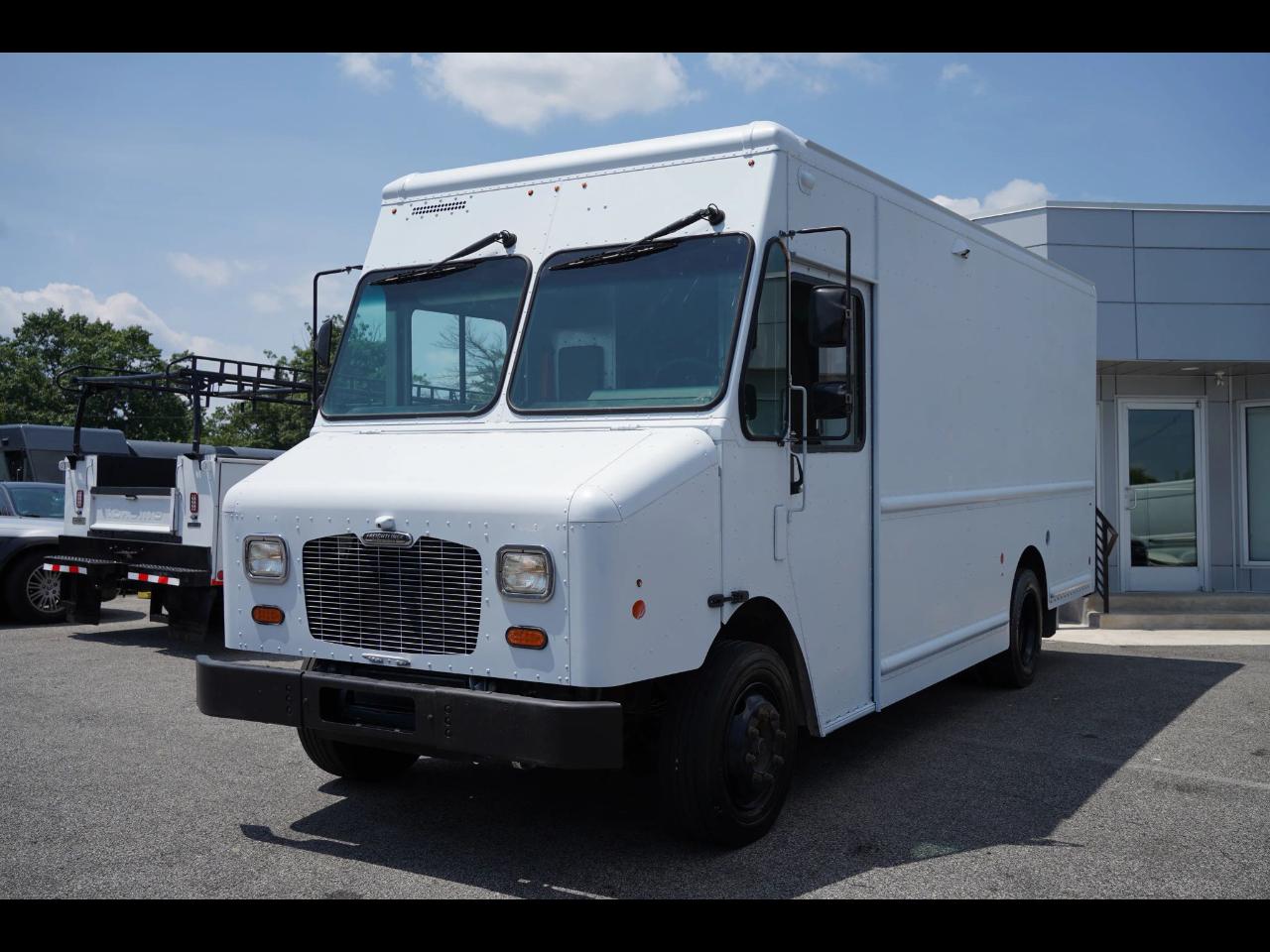 Freightliner MT45 Chassis  2021
