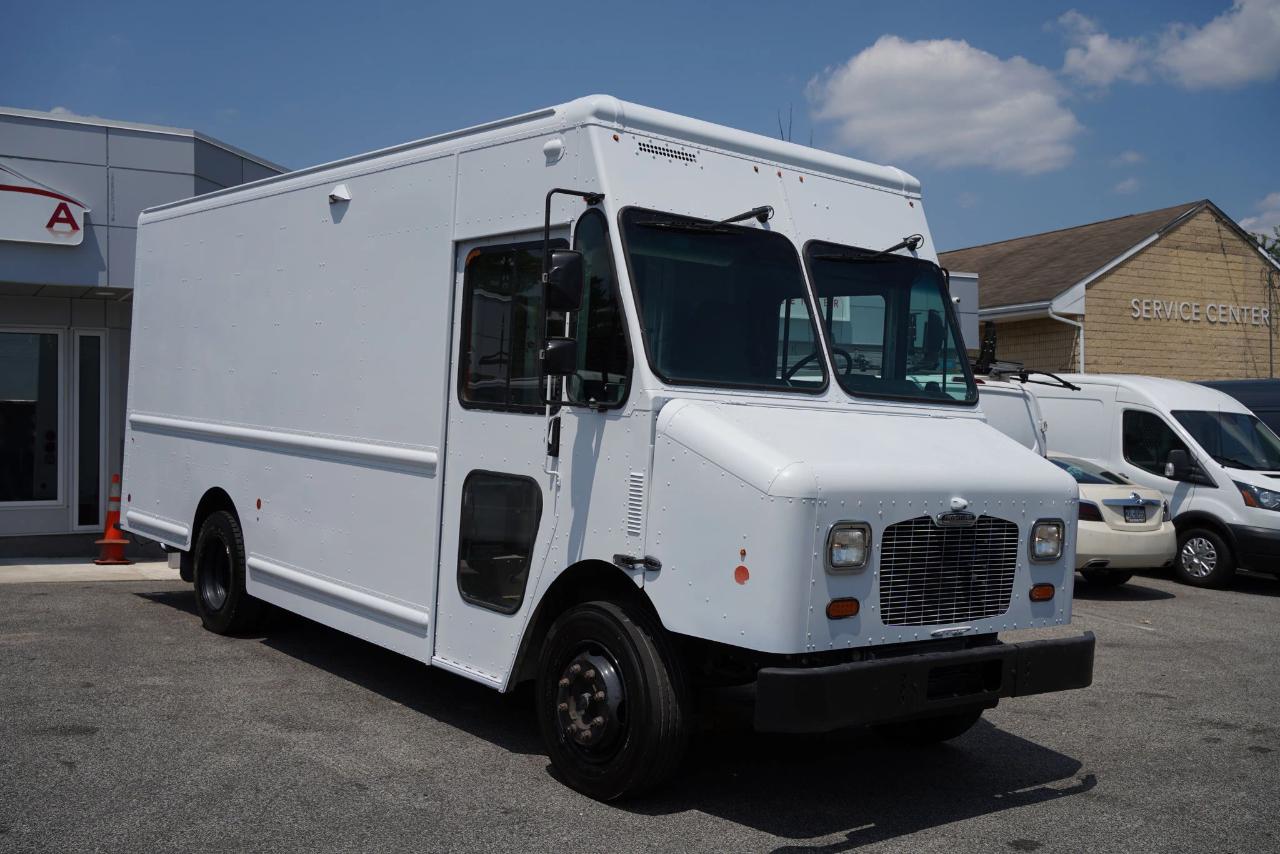 Freightliner MT45 Chassis  2021
