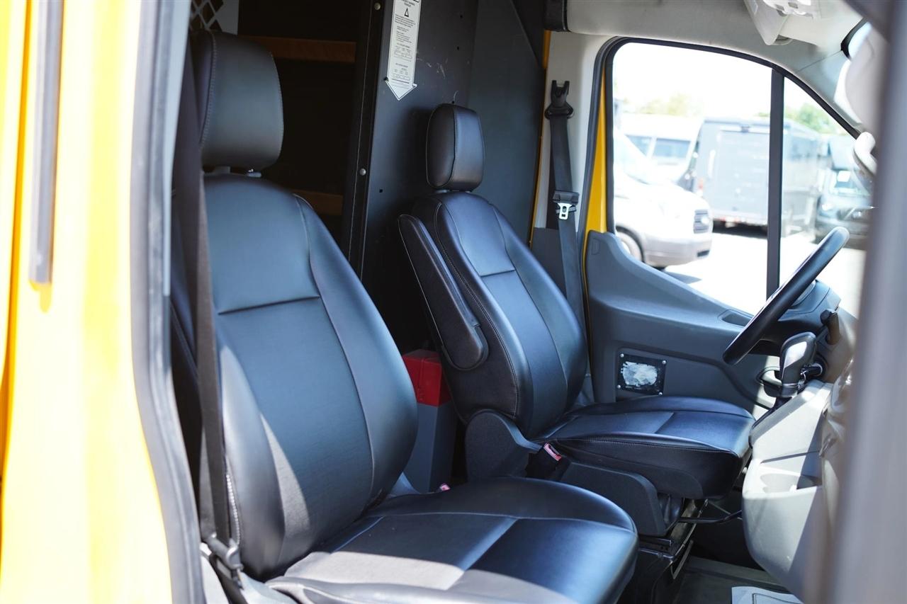 Ford Transit 250 Van Low Roof w/Sliding Pass. 130-in. WB 2021