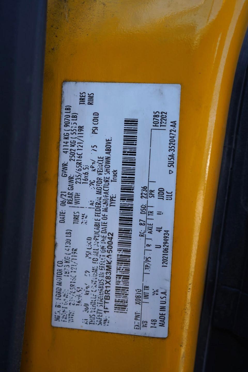 Ford Transit 250 Van Low Roof w/Sliding Pass. 130-in. WB 2021