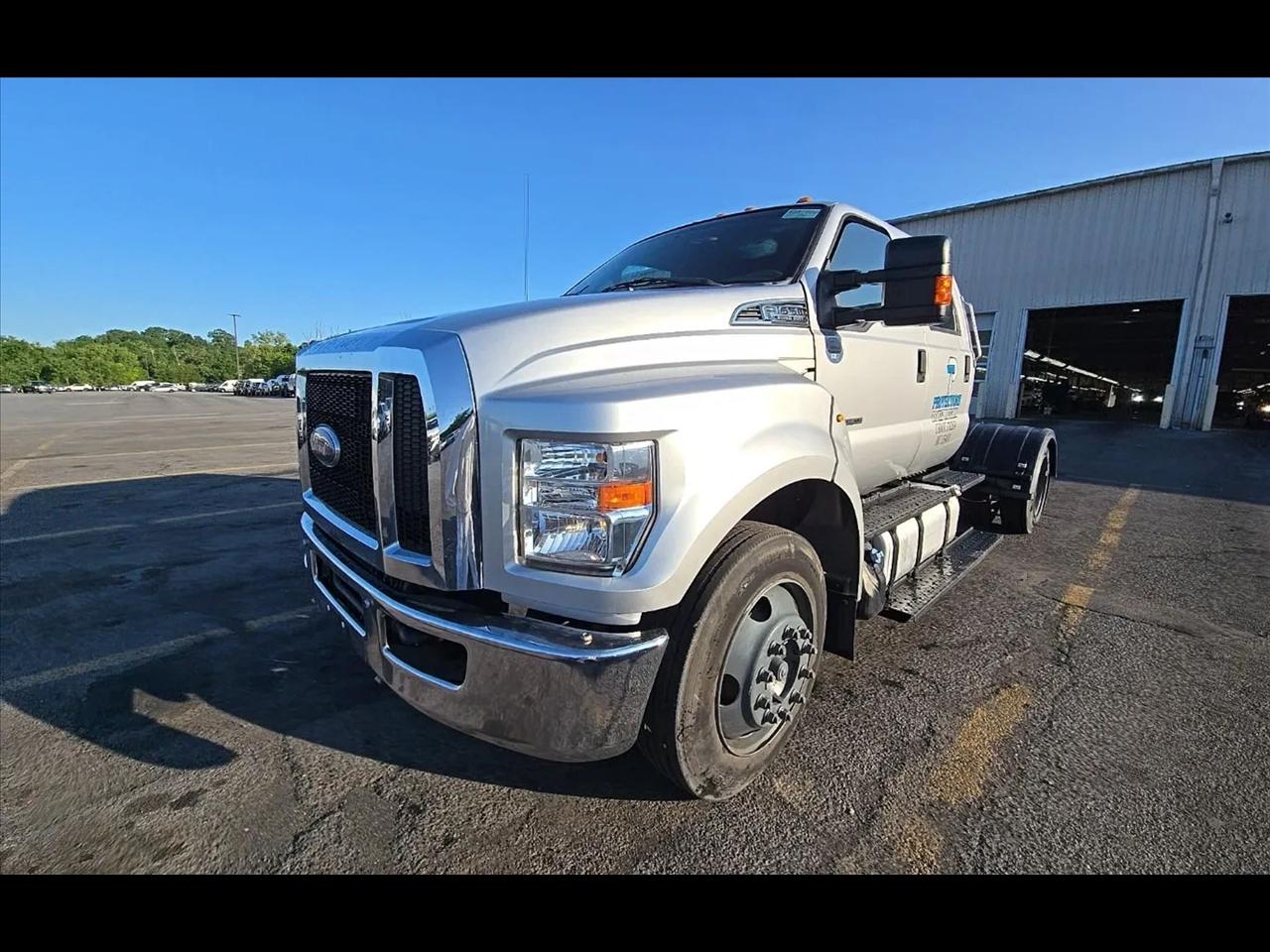 Ford F-650 Crew Cab 2WD DRW 2019