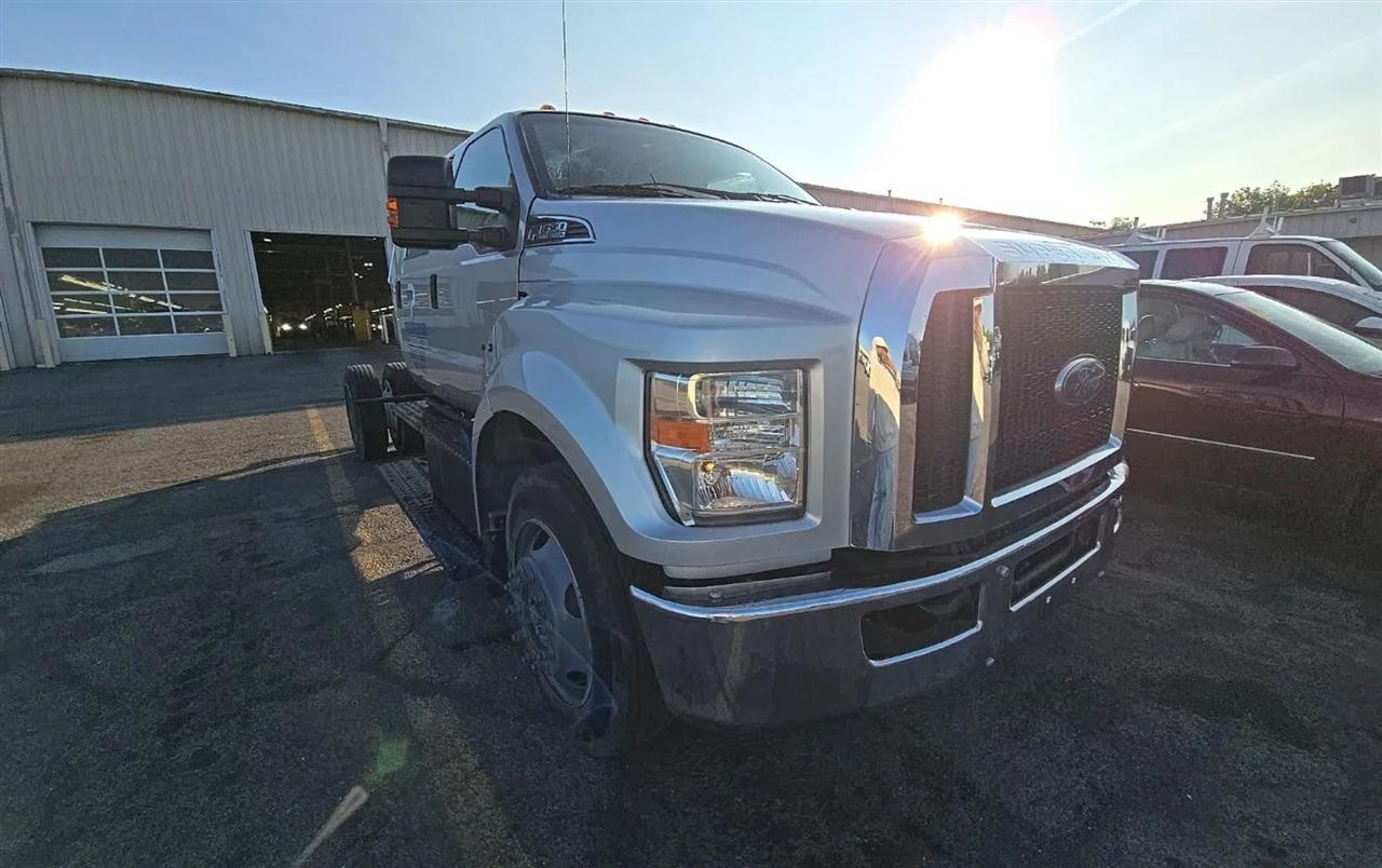 Ford F-650 Crew Cab 2WD DRW 2019