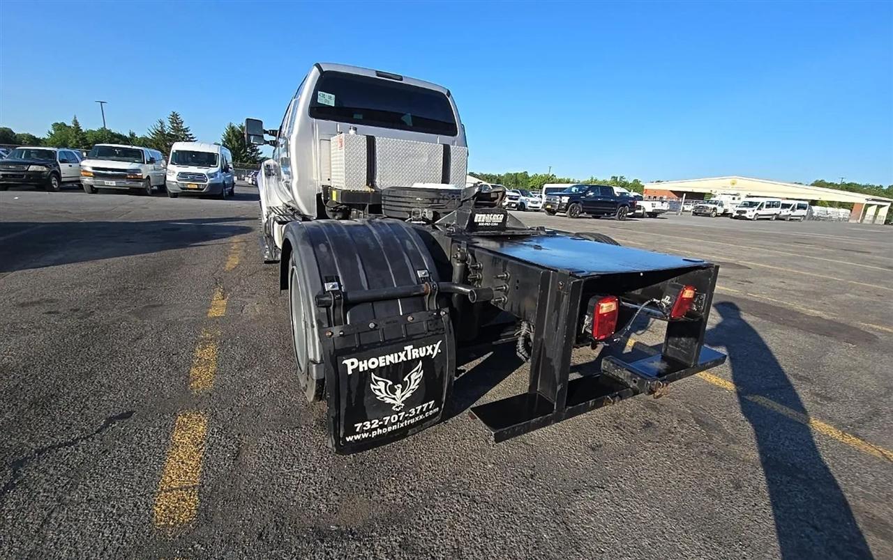 Ford F-650 Crew Cab 2WD DRW 2019