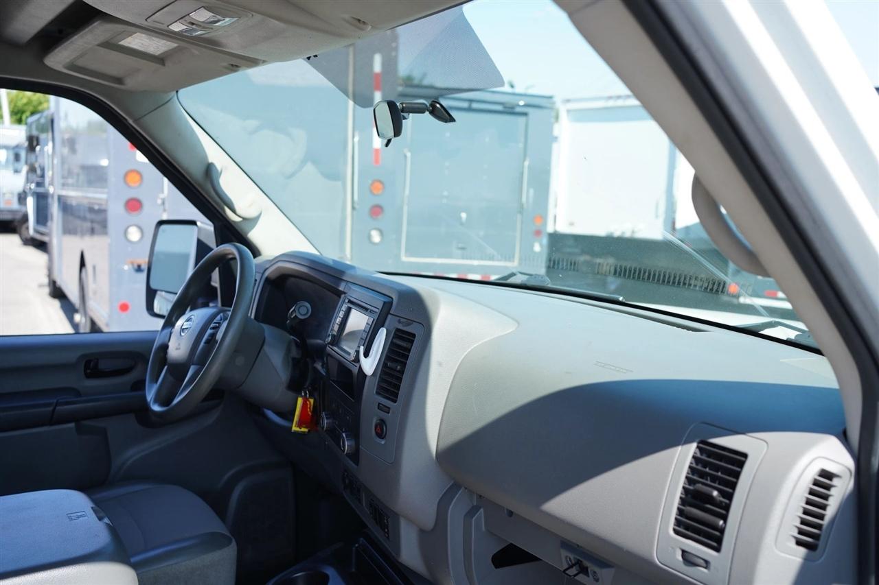 Nissan NV Cargo 2500 HD SV V8 High Roof 2020