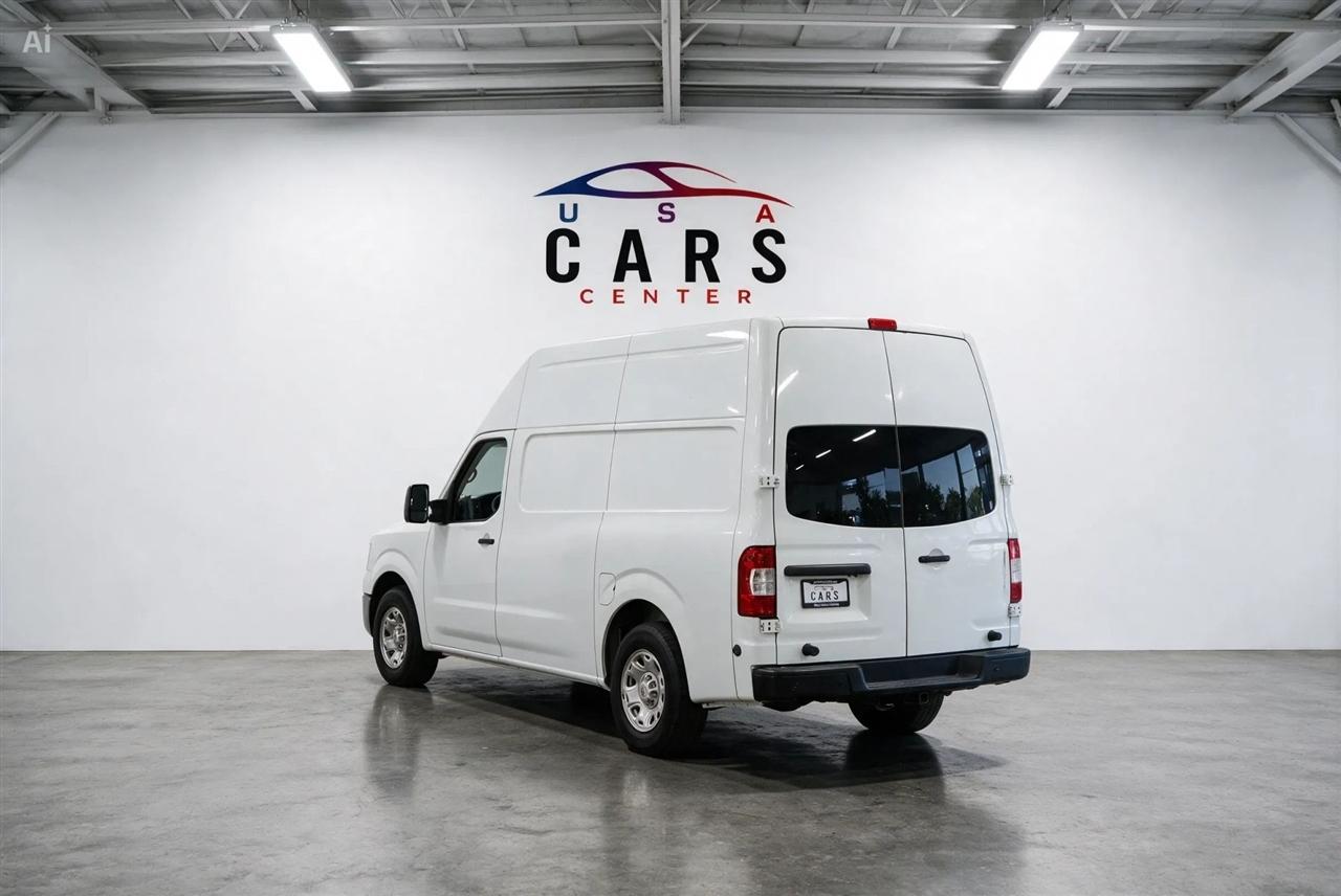 Nissan NV Cargo 2500 HD SV V8 High Roof 2020