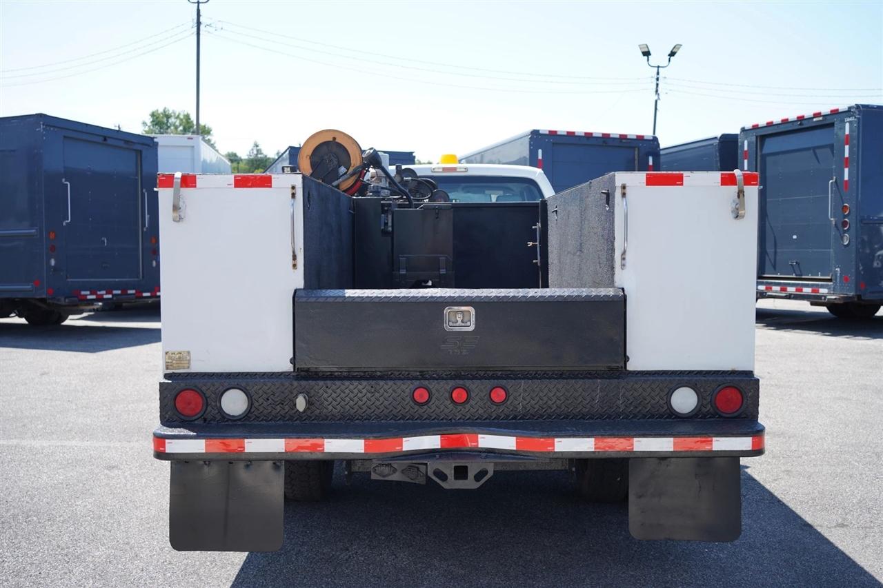 Ford F-550 Crew Cab DRW 4WD 2013